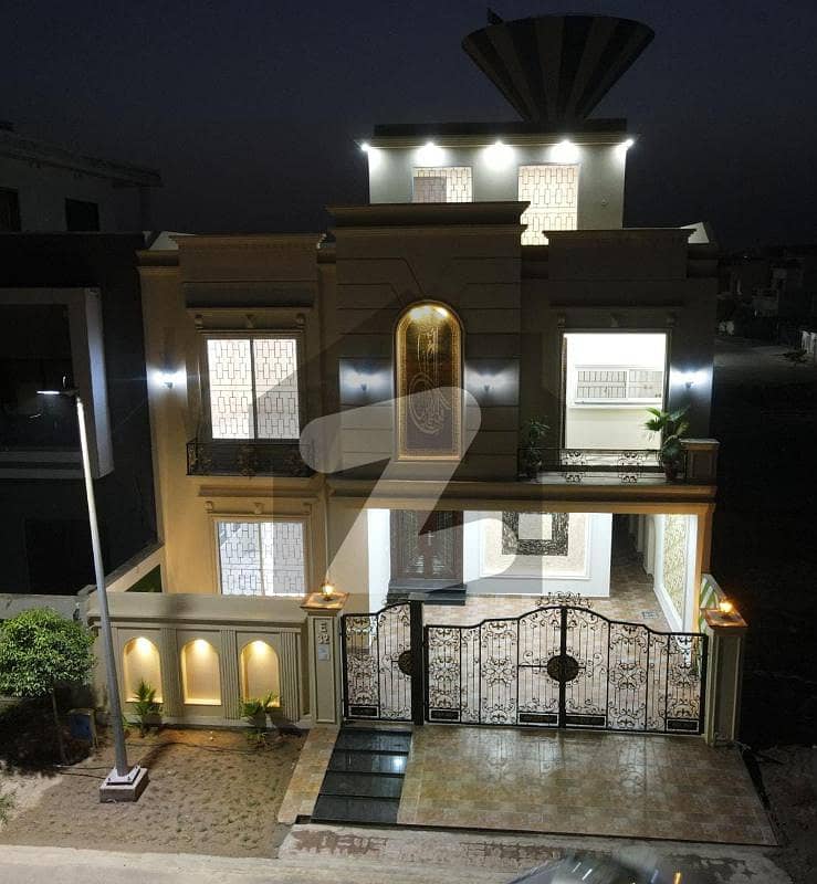 10 Marla Double Storey House Beautifully Design In Royal Orchard Multan