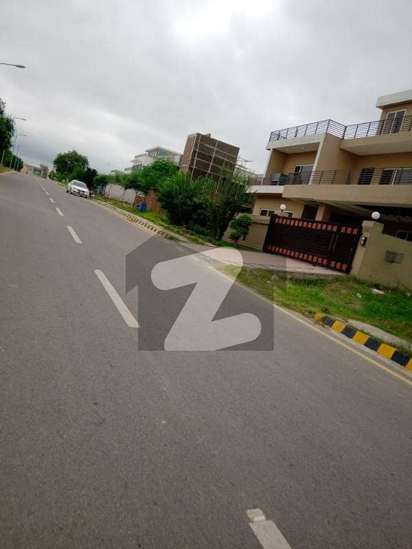 1 Kanal Corner Plot In Block E, ECHS D18 Islamabad Engineers Coop