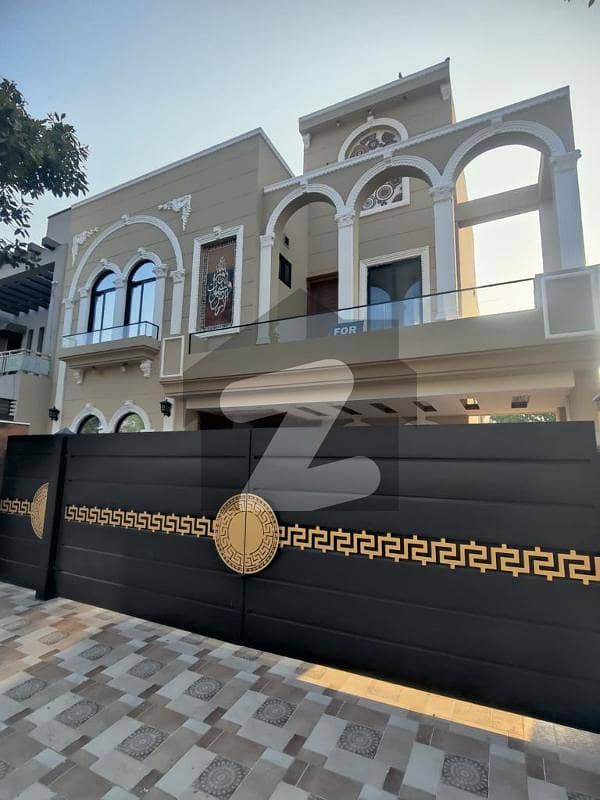10 Marla House for Sale In Bahria town Lahore Bahria Town Nargis