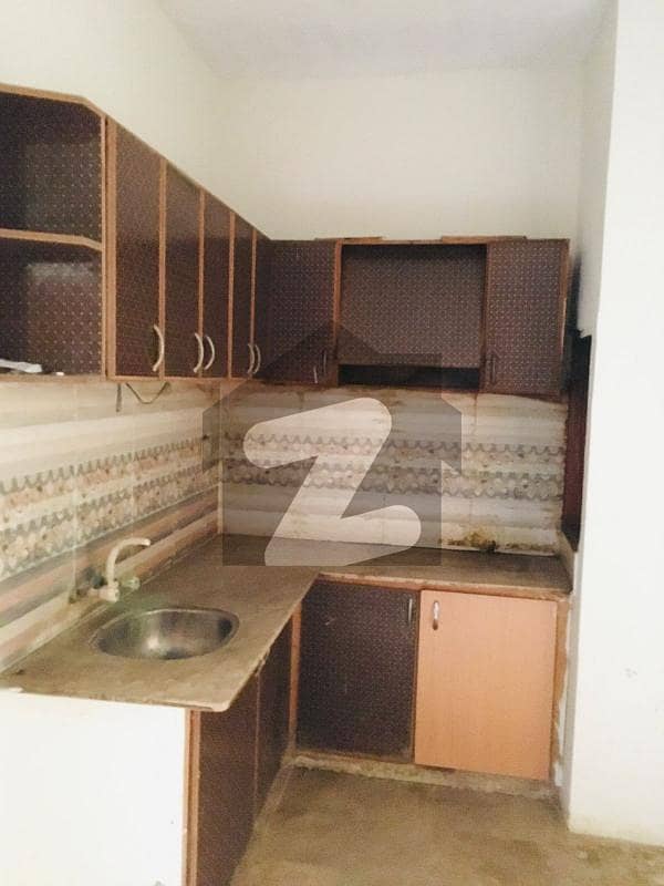 Well Maintained Flat Is Available For Rent Mehmoodabad, Karachi