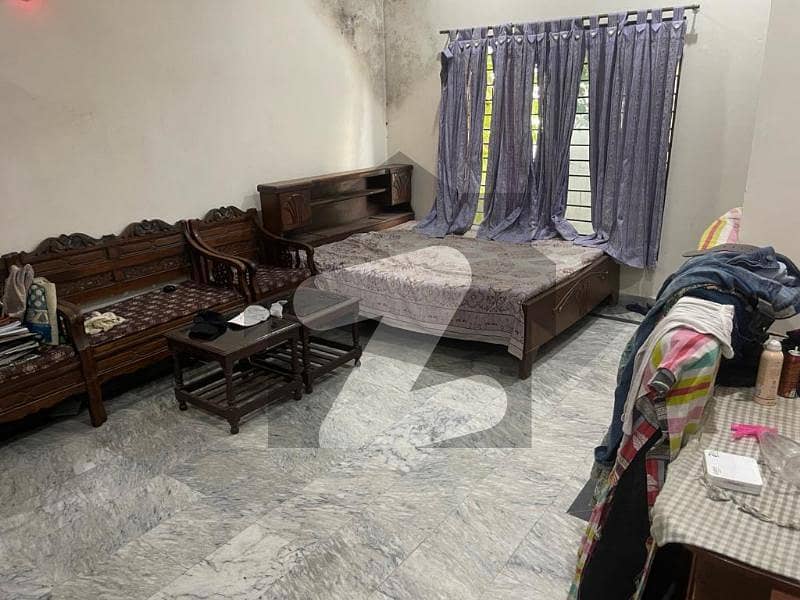 Single Storey House For Sale Reasonable Price Meeting Available AWT