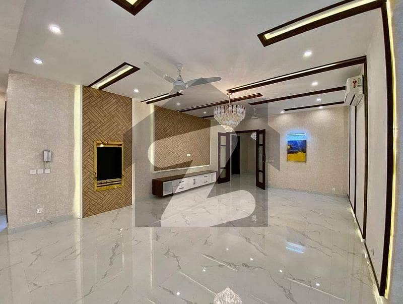 10 Marla Lock Option House for Rent In CC Block Bahria Town Lahore