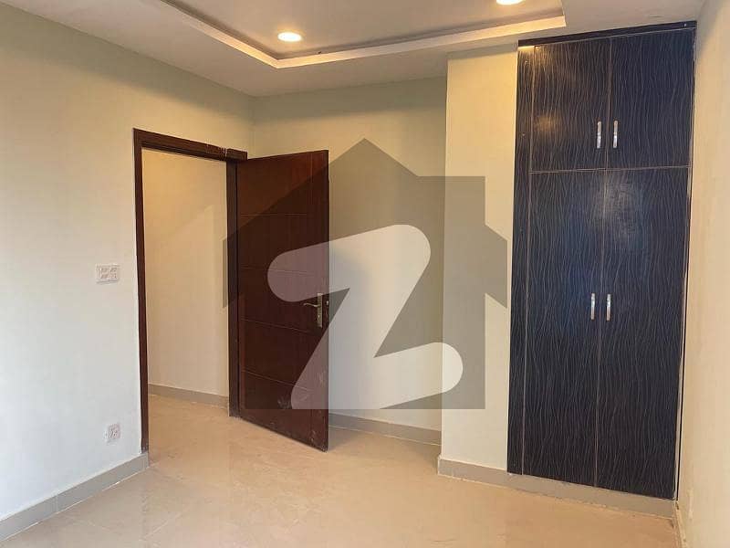 Modern Design 1 Bed Non Furnished For Rent In Gulberg Greens Islamabad