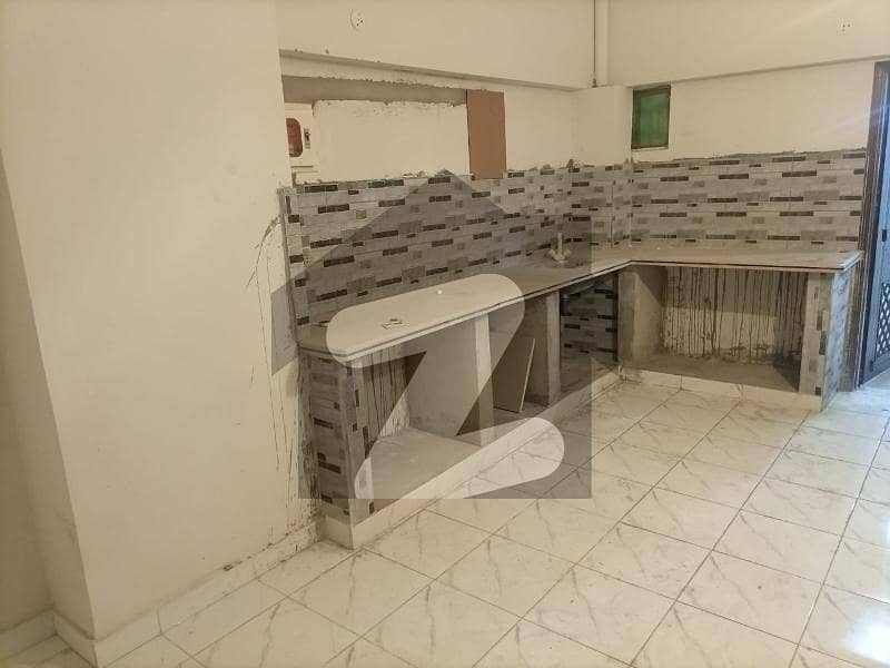 4 Rooms Flat for rent in Ali Classic tower 2mint chowrangi north