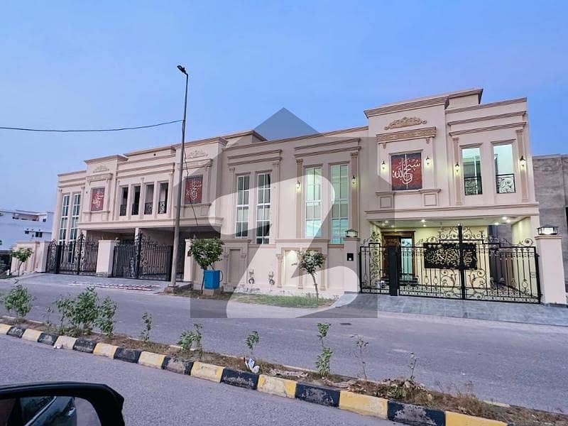 10 Marla Double Storey Beautiful Luxurious House For Sale In Royale