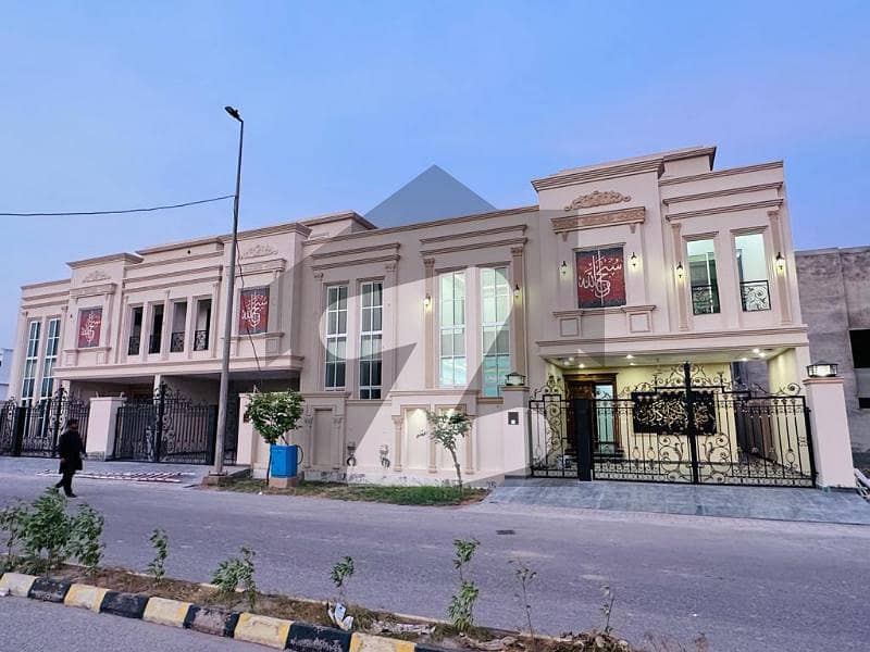 10 Marla Double Storey Beautiful Luxurious House For Sale In Royale