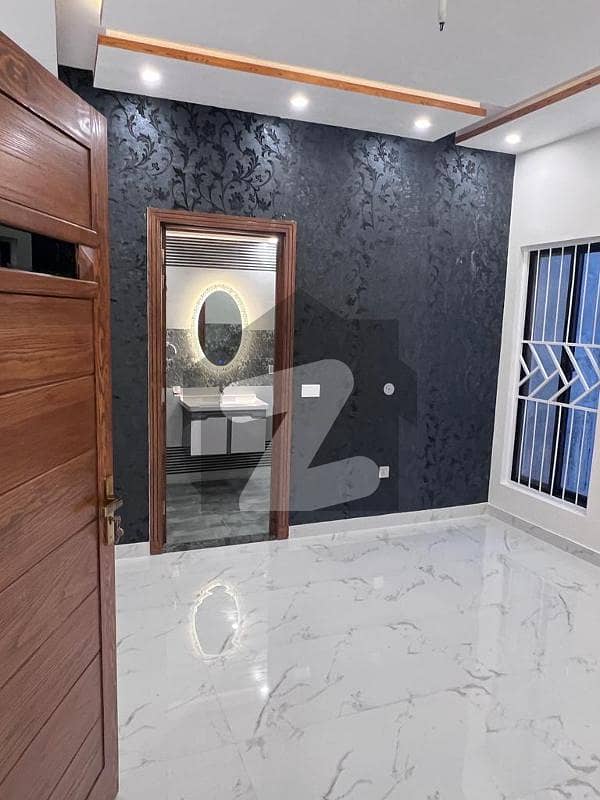 5 MARLA BRAND NEW HOUSE FOR SALE IN EDEN BOULEVARD COLLEGE ROAD LAHORE