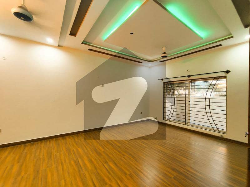 10 Marla House For Rent Bahria Town Phase 8, Bahria Town Rawalpindi