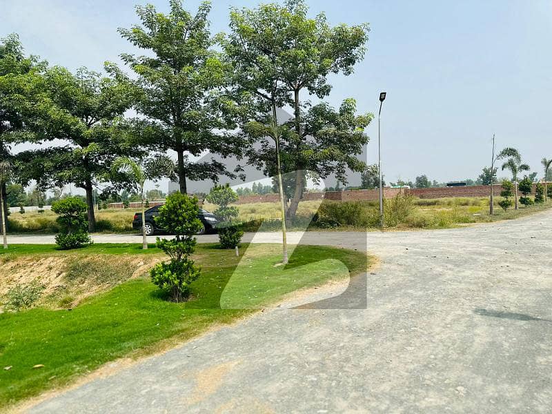 Corner Farm House Land In Orchards Green Farm House Society Bedian Road