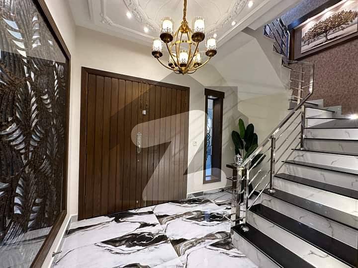 Spacious 10 Marla Upper Portion Available For Rent In Top City 1