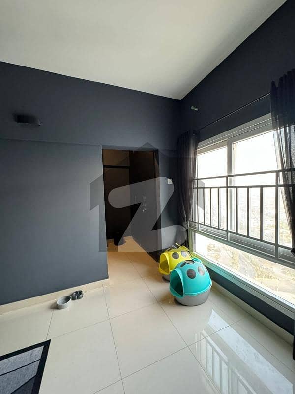 Ideal Prime Location 2600 Square Feet Flat Available In Bath Island