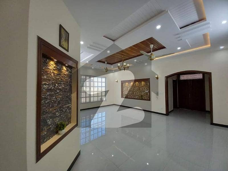 1 Kanal Ground Portion Available For Rent In Bahria Town Phase 7 Bahria