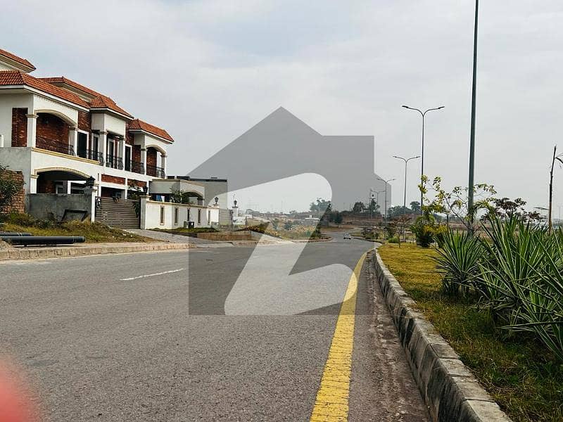 CDA Park Enclave 1 One Kanal 590 Series Back Open With Huge Green Belt