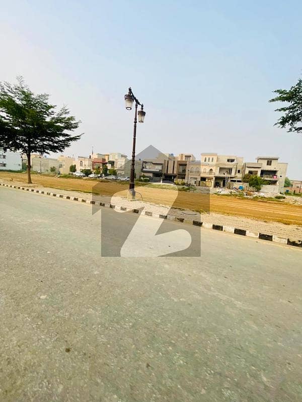 1 Kanal Plot for Sale at a Great Price Smart Investment Choice Lake