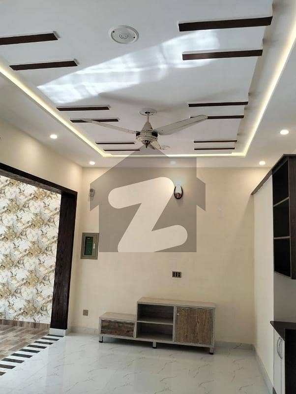 10 MARLA LOWER PORTION AVAILABLE FOR RENT GAS ALSO AVAILABLE IN WAPDA