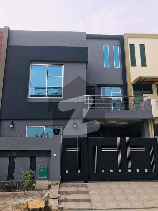 5 Marla House For Rent in Bahria Town Lahore Bahria Town Sector D