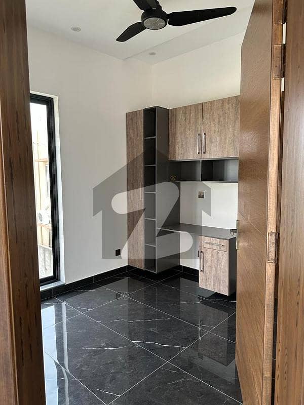 Ideally Located House 5 Marla Available For Sale In EME Society Lahore