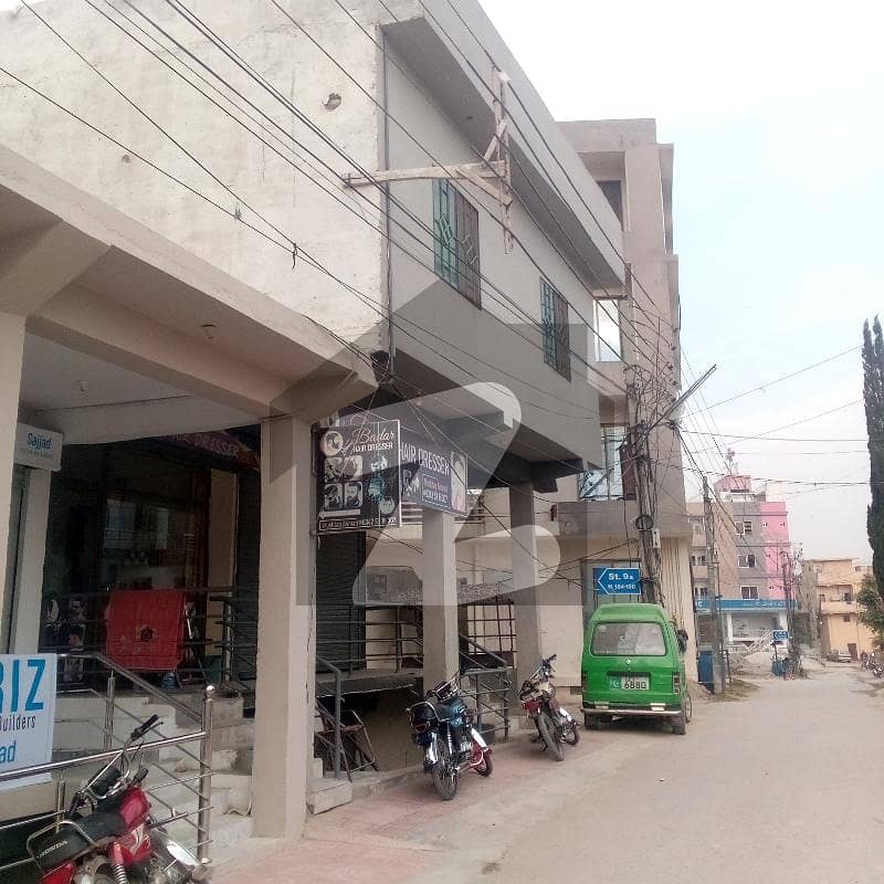 3 said Corner 2.5 Marla with 1 Marla Extra Land plaza for sale in