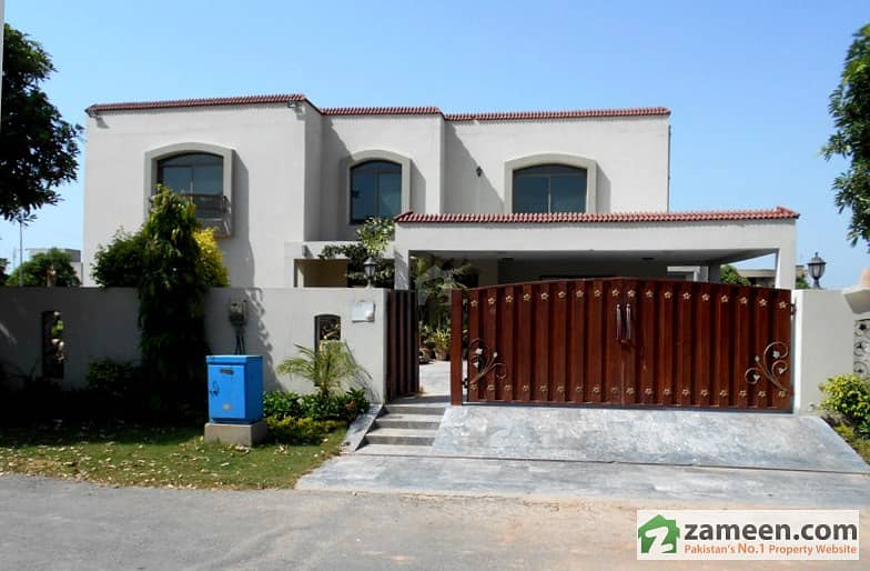 Corner House For Sale Park View Block E, DHA Phase 8 Ex Park View