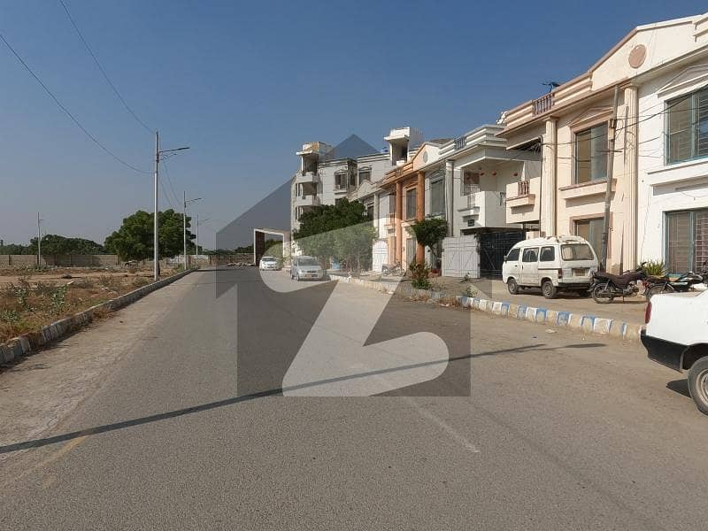 Prime Location GulshaneRoomi House Sized 120 Square Yards Is