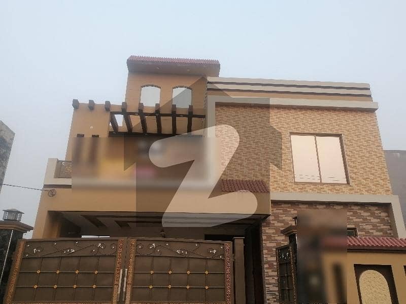 Centrally Located House Available In Jubilee Town Block D For sale