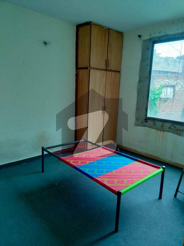 2 Rooms Flat Davis Road Near Shimla Hill Queen Marry College Lahore Davis Road, Lahore