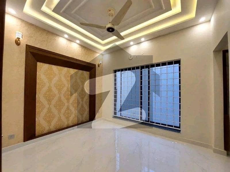 5 Marla Designer House Available for Rent Bahria Town Phase 8 Safari