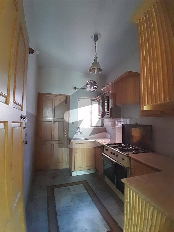 G11 FULL HOUSE For Rent Good Location G11, Islamabad ID48529280