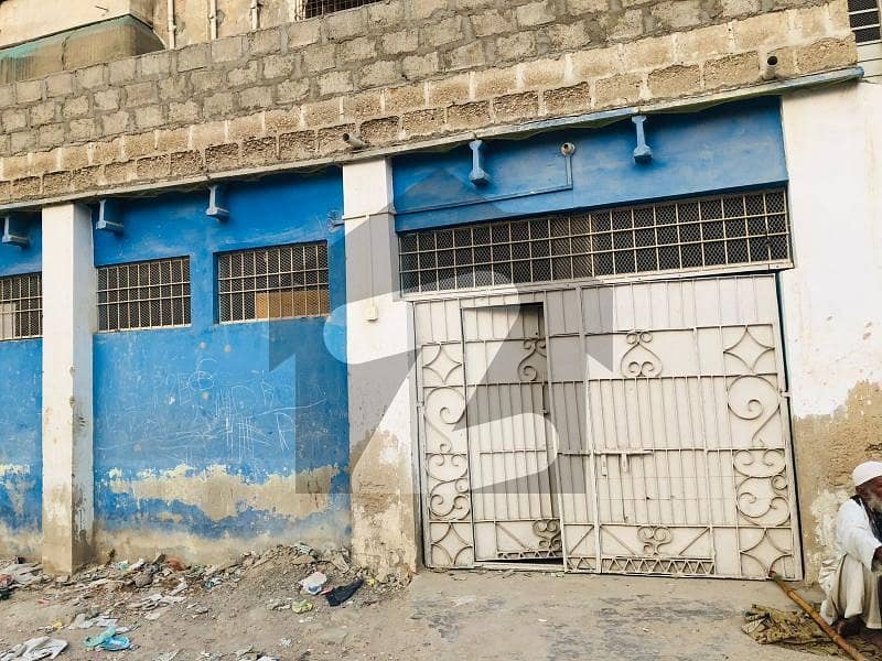 Shumail Phase 1, 2 Bed DD Ground Floor Commercial 3 Sops Attached
