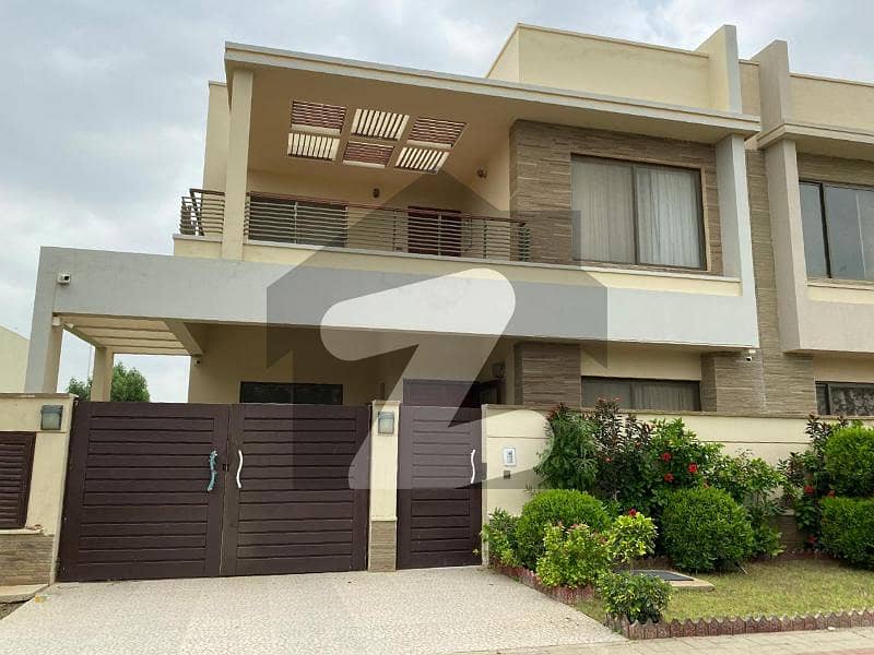 Precinct 1,250 Square Yards 5 Bedroom Ready To Move Villa Available For