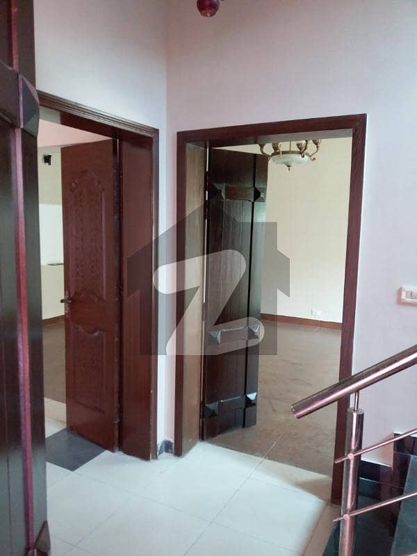 Askari 11, Sector A, 12 Marla, 5 Bed, Luxury House For Rent. Askari 11