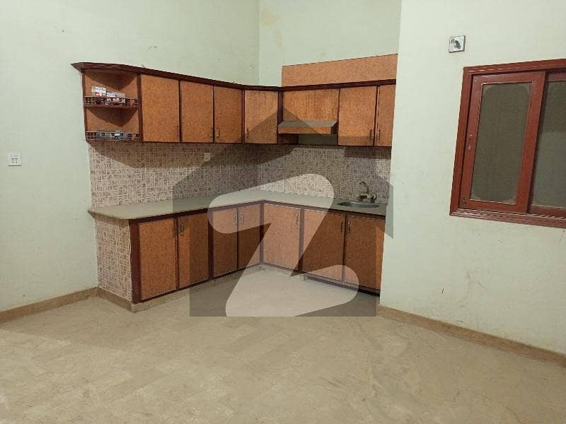 2 Bedroom Lounge 1 Bath Ground Floor With Roof Single Storey For Rent