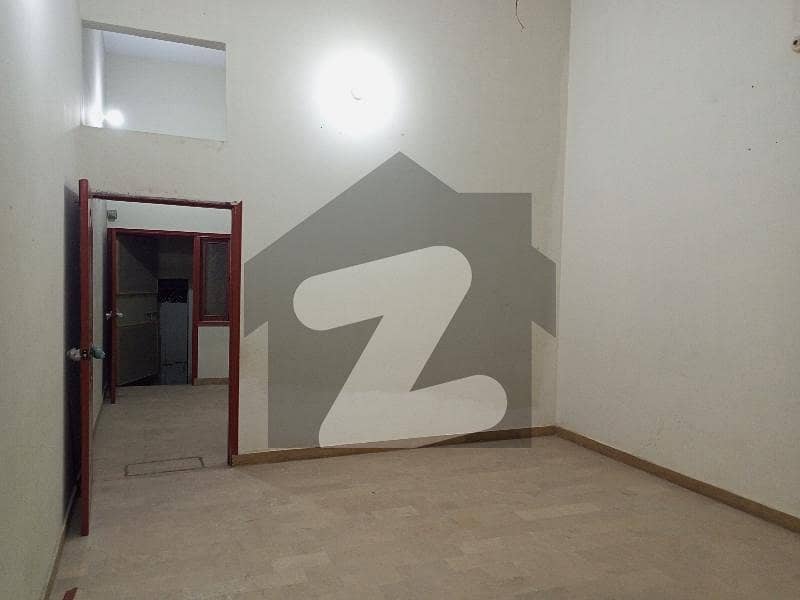 2 Bedroom Lounge 1 Bath Ground Floor With Roof Single Storey For Rent