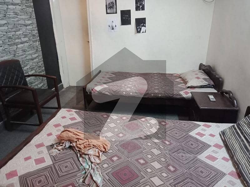 Fully Furnished Room Available For Bachelor's Rent In Model Town