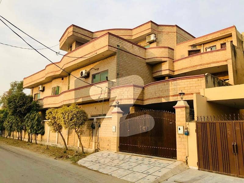 Johar Town 1 Kanal Corner House Facing Park For Rent Johar Town, Lahore