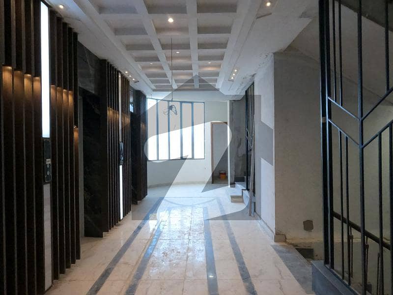 Prime Location 4500 Square Feet Flat Available For Sale In Clifton