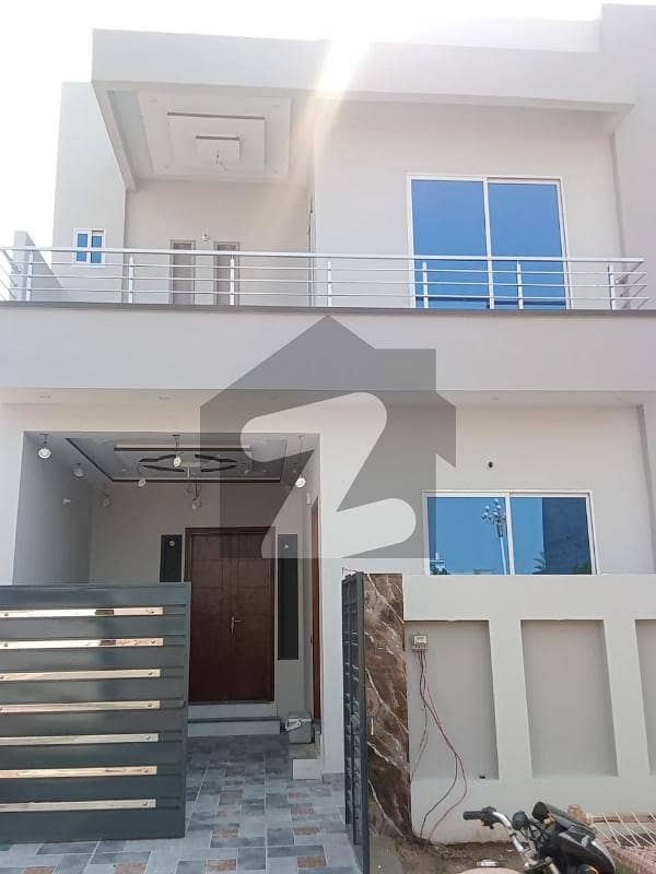 5 MARLA House For Sale Nearby Theme Park Zoo & main Boulevard Citi