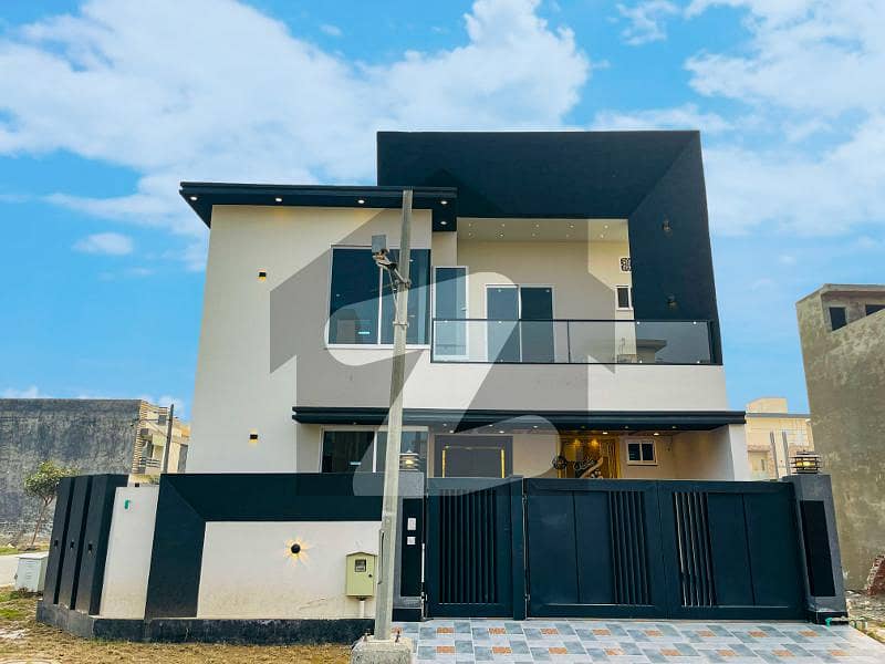 10 Marla Brand New Ultra Luxury Designer House For Sale Royal Orchard