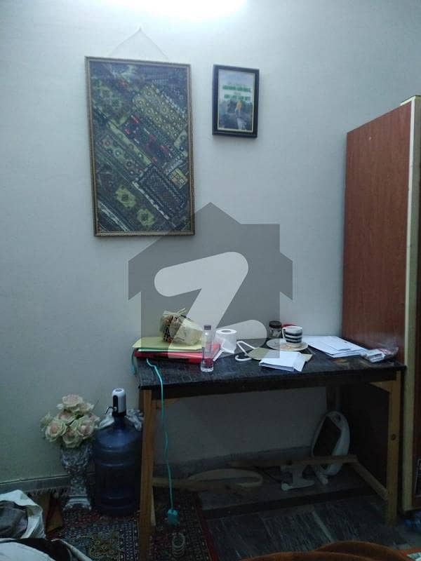 ABASYEN UNIVERSITY FURNISHED ROOM 1 PERSON BECHLOR/FEMALE. 16000 Royal