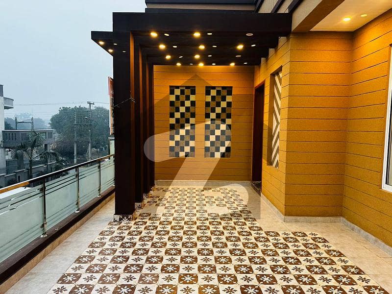 10 MARLA HOUSE FOR SALE IN UET HOUSING SOCIETY Johar Town, Lahore
