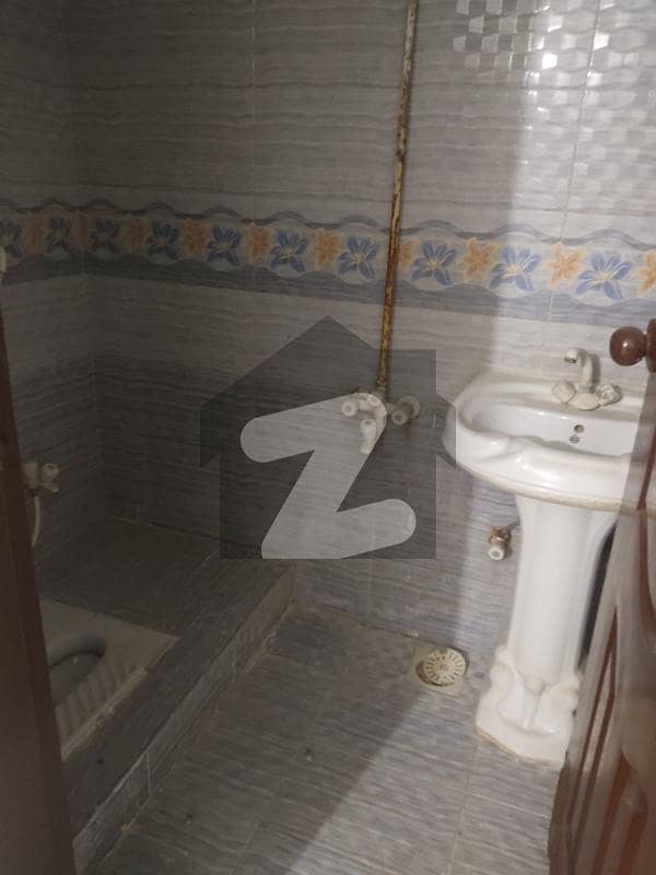 Prime Location 1100 Square Feet Flat For rent In Scheme 33 Gulshane