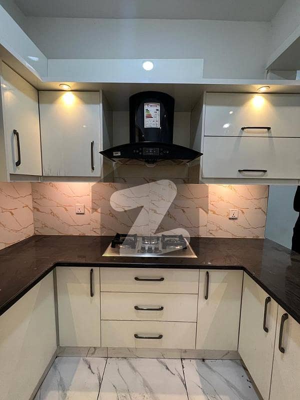 King Cottages Phase,2 (3 Bedrooms Drawing & Dinning room) 1550 Sqft