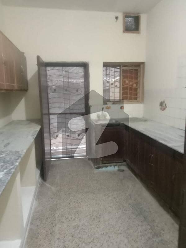 10 Marla Separate Lower Portion For Rent In Khuda Bakhash (KB) Colony