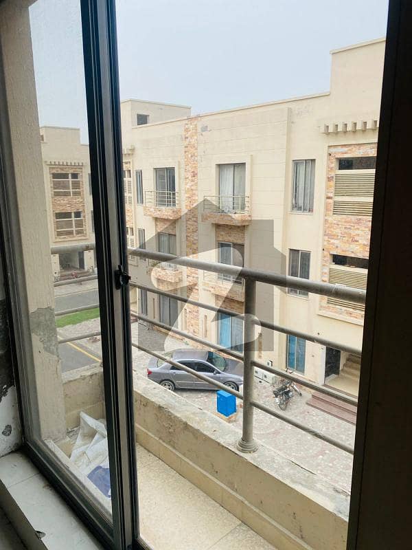 7 MARLA 3 BED APARTMENT FOR SALE IN ICON VALLEY Icon Valley Phase 1