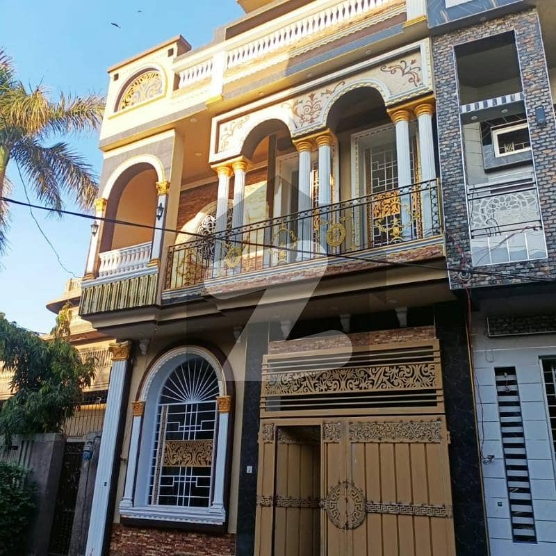 Beautiful house 5 marla 100 SFT Brand new Dubbel story house Available