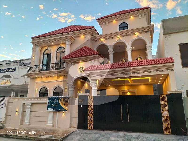 7.5 Marlas Spanish House For Sale In Roshaan Homes / Rose Valley Lahore