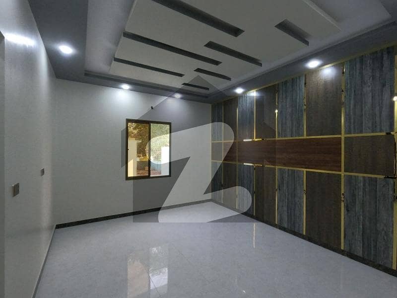 Prime Location 300 Square Yards House For sale In Bahadurabad Karachi