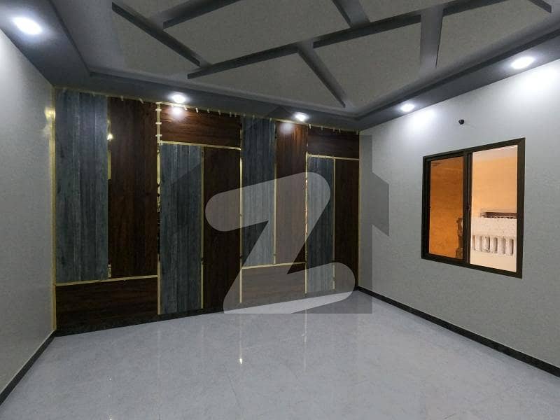 Prime Location 300 Square Yards House For sale In Bahadurabad Karachi