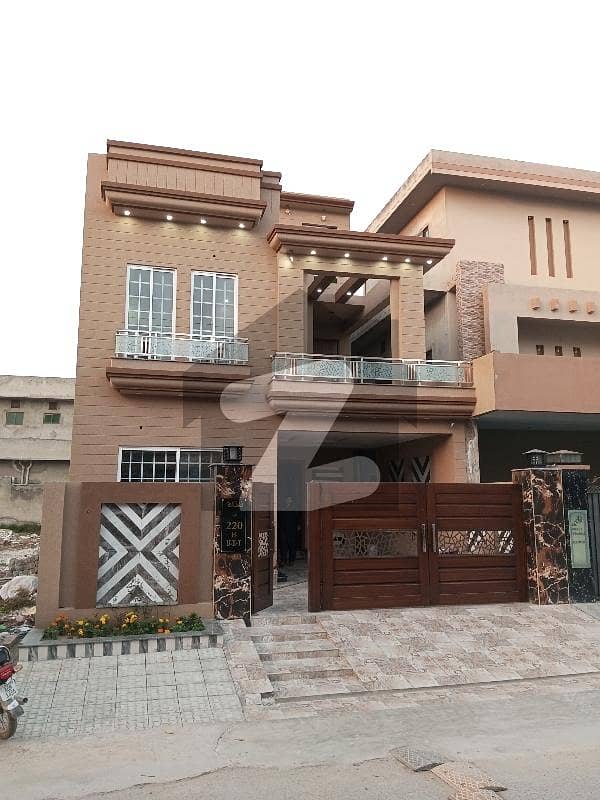 10 MARLA BRAND NEW HOUSE FOR SALE UET Housing Society, Lahore