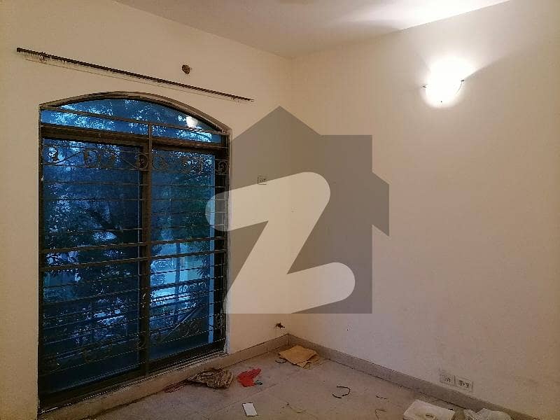 A Well Designed House Is Up For sale In An Ideal Location In Lahore